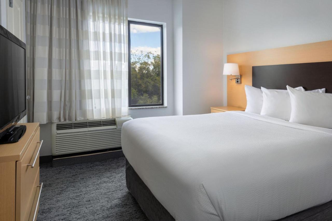 Towneplace Suites By Marriott York Exterior foto