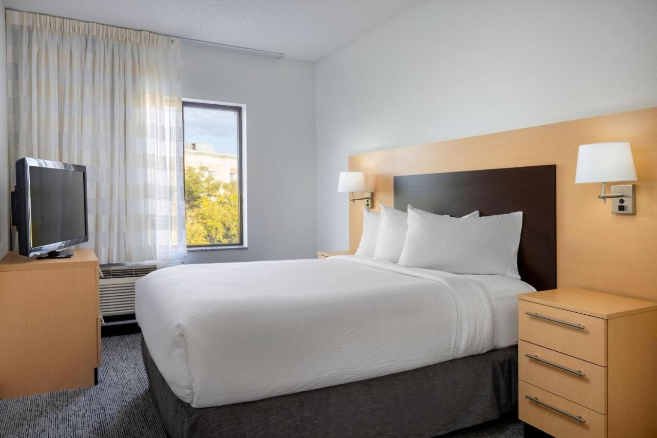 Towneplace Suites By Marriott York Exterior foto